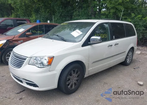 2011 Chrysler Town & Country Touring-L from USA, damaged, VIN 2A4RR8DG6BR631048